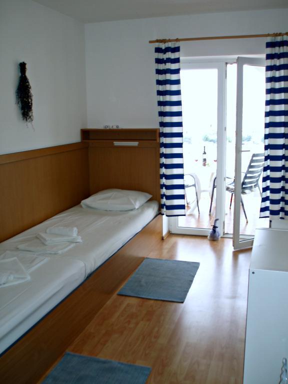 Apartments Tatjana Pag Εξωτερικό φωτογραφία